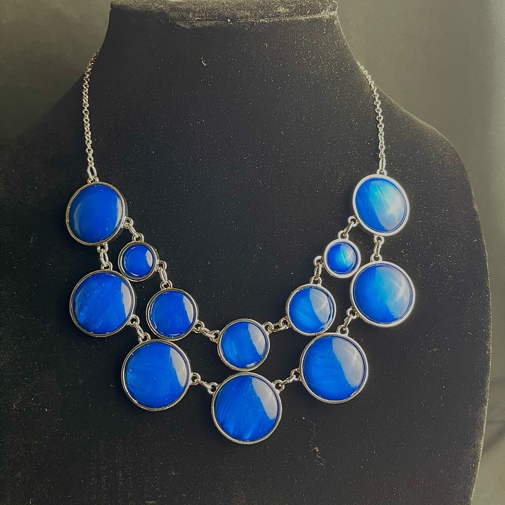 Elegant Blue Necklace